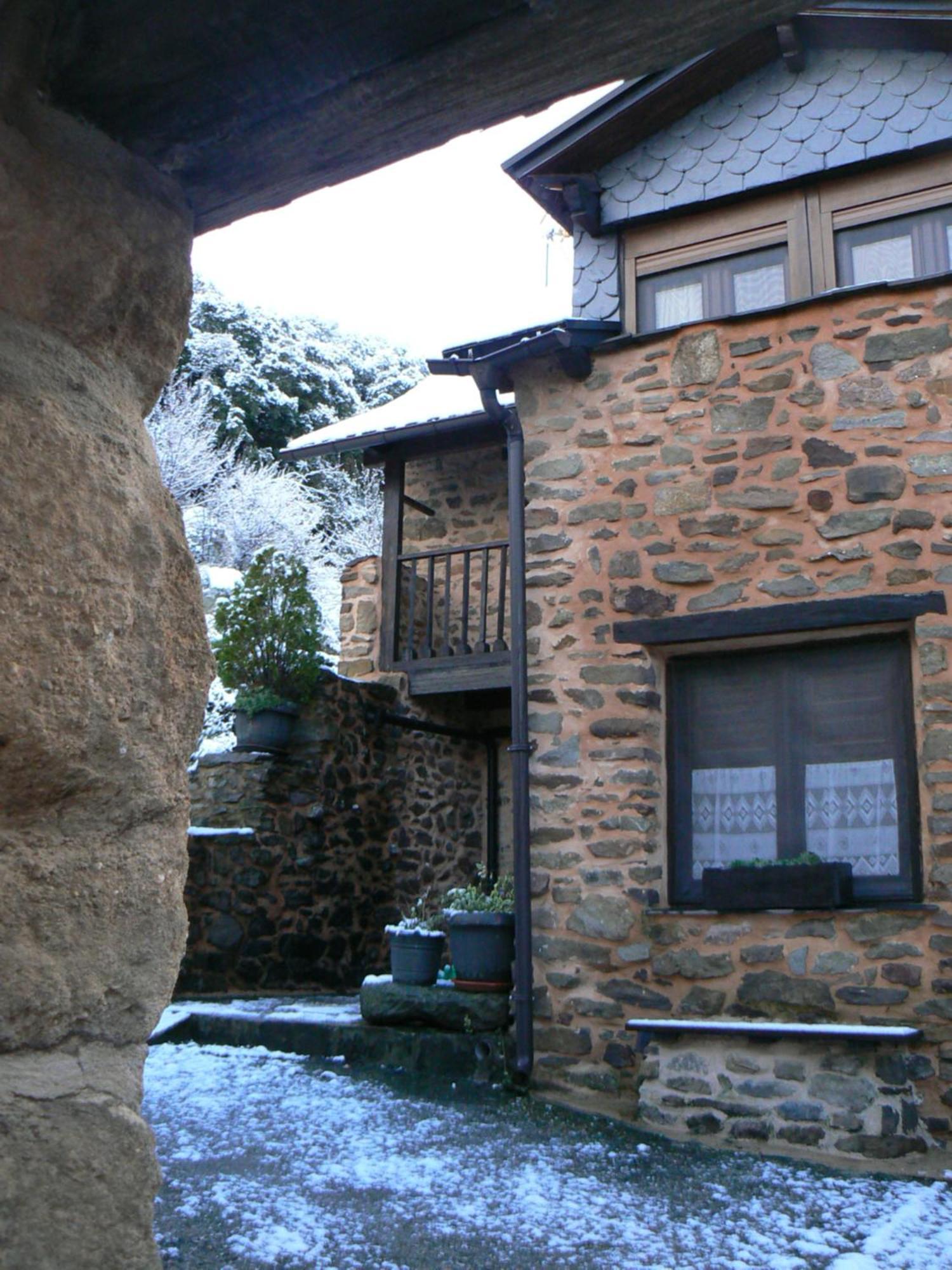 Casa De Turismo Rural Sardom2 Bembibre  Εξωτερικό φωτογραφία